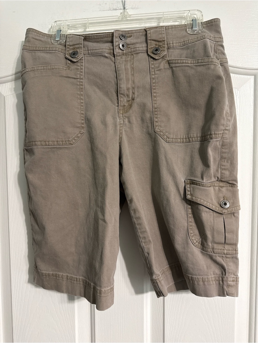 Gloria Vanderbilt Taupe Cargo Shorts
